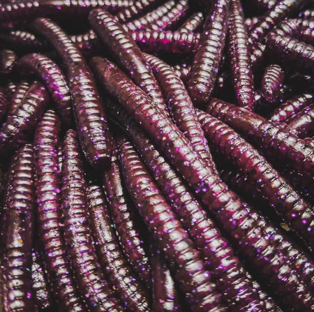 Przynęta Perch Professor Flying Worm 3,5"/9cm - #02 Purple Pepper - 5 szt.