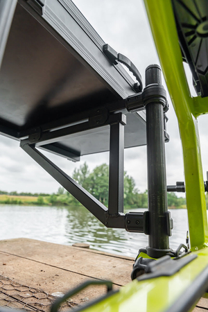 Tacka Matrix Pro Rigid feeder tray