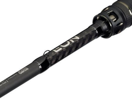 .Wędka ABU GARCIA EON 2,44m 8-32g