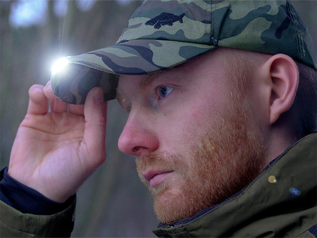 Czapka z daszkiem LED OutLINE Camo