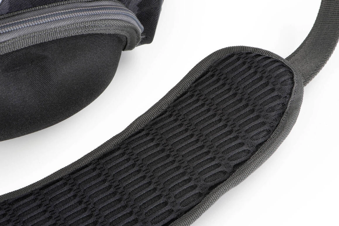 .Torba Fox Rage Voyager Camo Medium Carryall z pudełkami