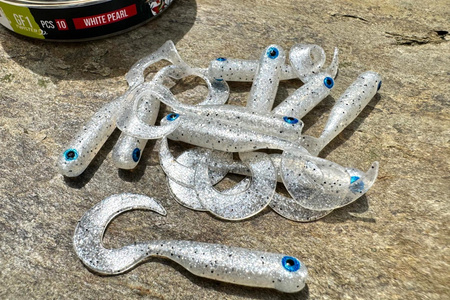 Guma Great Fish GF1 Twister 4,9cm | White Pearl | krewetkowy | 10 szt.