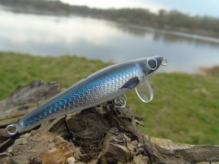 Wobler z Basoni River Bleak 7 cm -11g - niebiesko-czarny