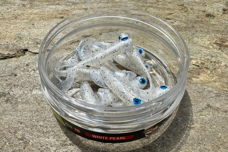 Guma Great Fish GF1 Twister 4,9cm | White Pearl | krewetkowy | 10 szt.