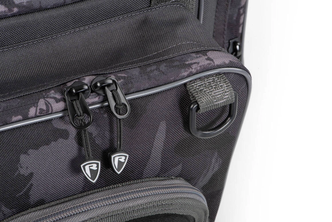 .Torba Fox Rage Voyager Camo Medium Carryall z pudełkami