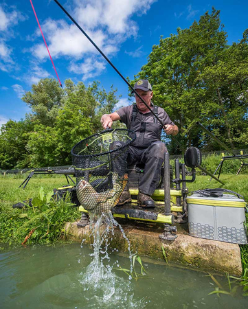 Kosz podbieraka Matrix Carp Scoop XL | 60x50cm