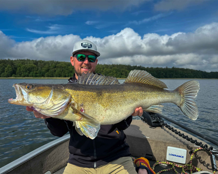 Zestaw na sandacze z wędka Wędka Mikado KAMISORI ZANDER 240cm | do 28g - Kołowrotek Daiwa 23 Exceler LT 3000C