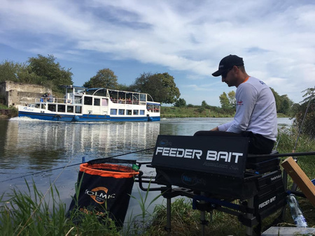 Zanęta Feeder Bait F1 Mix 800g | Ochotka & Konopia