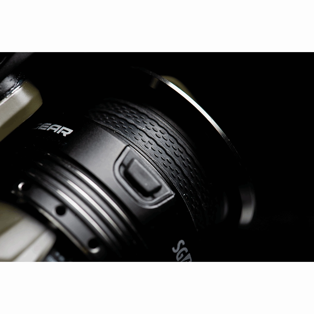 Kołowrotek SAVAGE GEAR SG4AG 4000 FD